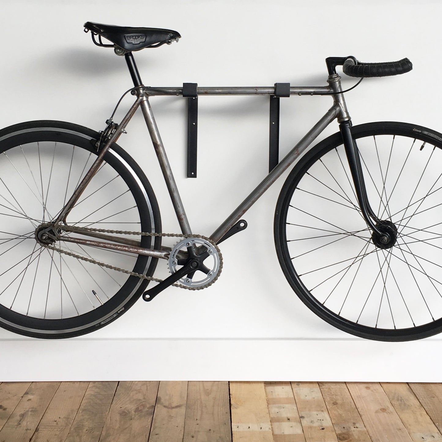 cycle wall hanger | white gallows + oak shelf